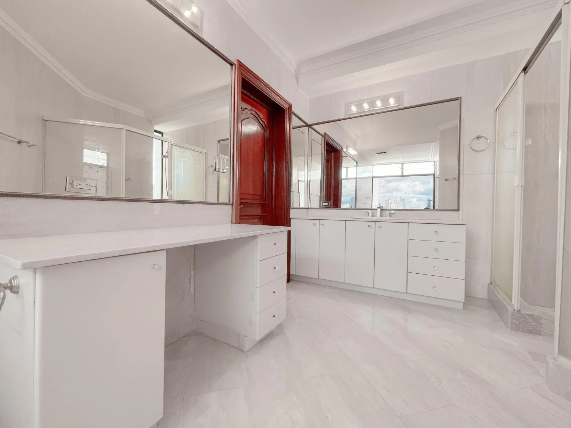 Gallery photo 5