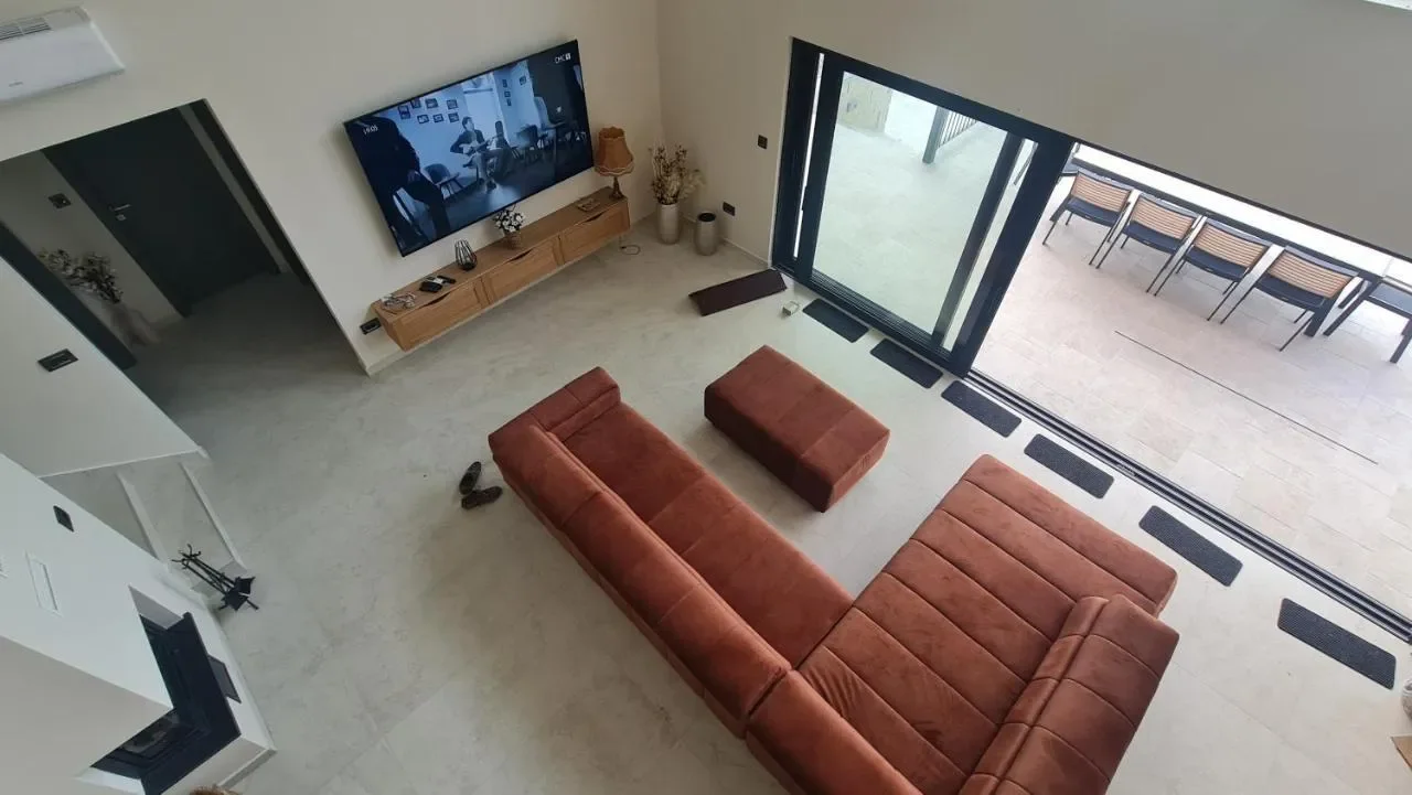 Gallery photo 2