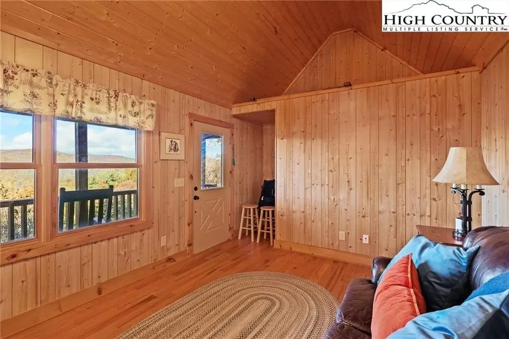 305 Fox Cove Road, Ferguson, NC 28624, Ferguson, North Carolina, United States. - Photo 37