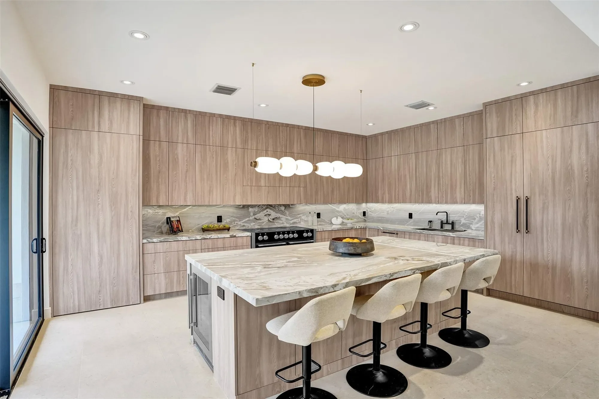 2728 NE 31st St, Lighthouse Point, Florida, United States. - Photo 4
