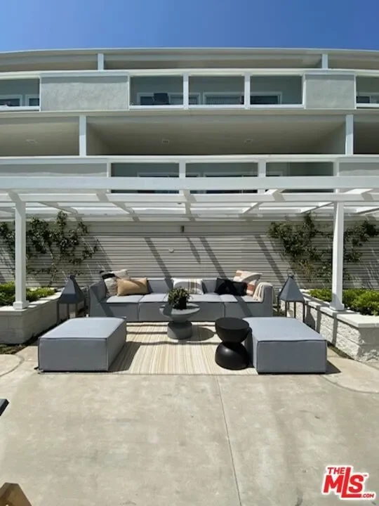 22626 Pacific Coast Highway 22, Malibu, California, United States. - Photo 12