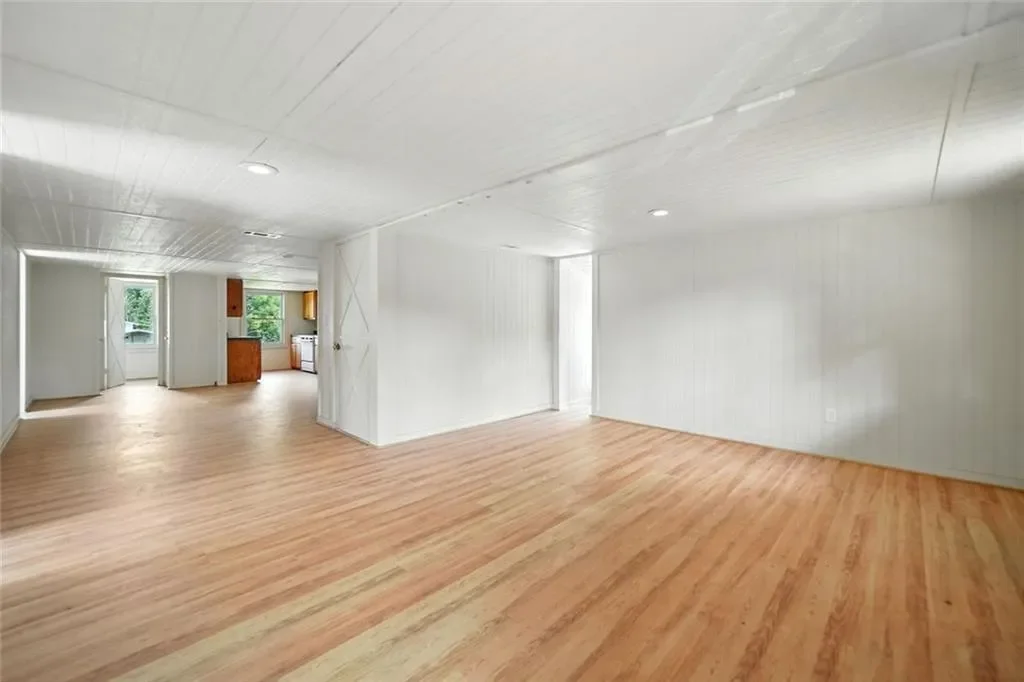 1092 Old Lathemtown Road, Canton, Georgia, United States. - Photo 63