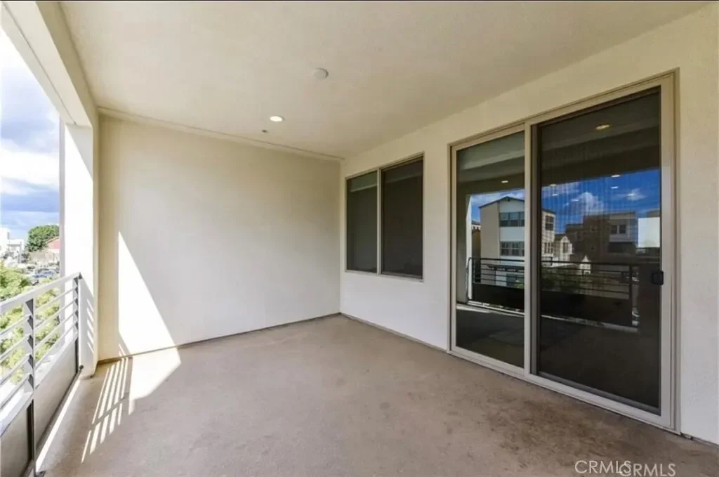 175 Frame, Irvine, California, United States. - Photo 13