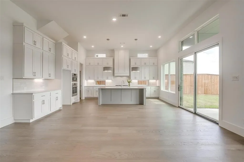 165 Lantern Ridge Drive, Aledo, Texas, United States. - Photo 4