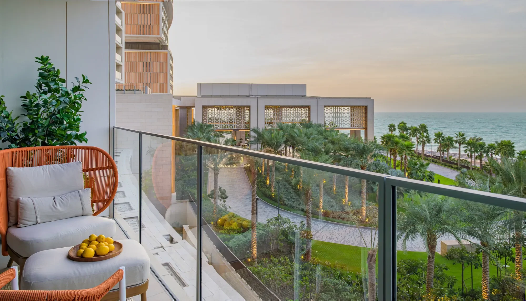 Palm Jumeirah - Crescent Rd - The Palm Jumeirah - Dubai - United Arab Emirates, Dubai, Dubai, United Arab Emirates. - Photo 17