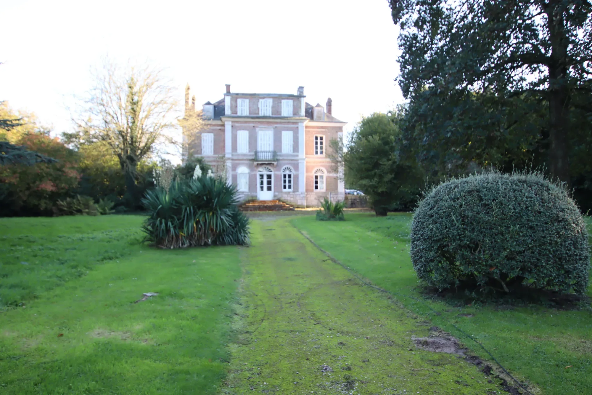 Veules-les-Roses, Normandy, France. - Photo 8