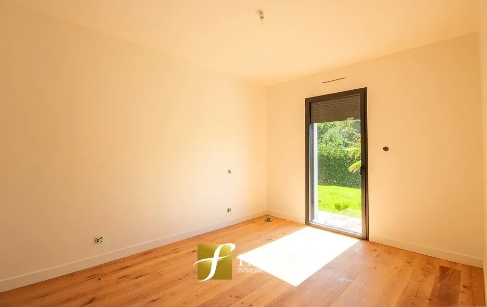 Gallery photo 10