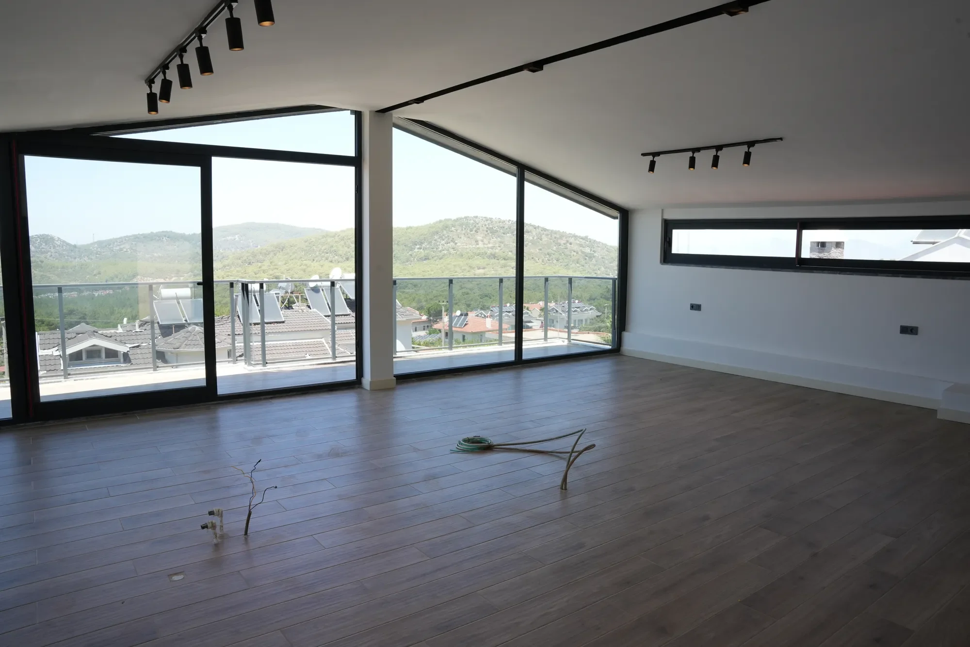 Gallery photo 4