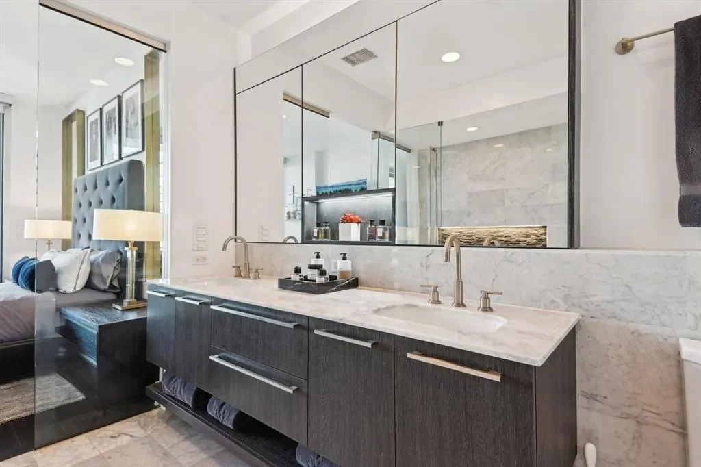 3130 N Harwood Street 705, Dallas, Texas, United States. - Photo 23