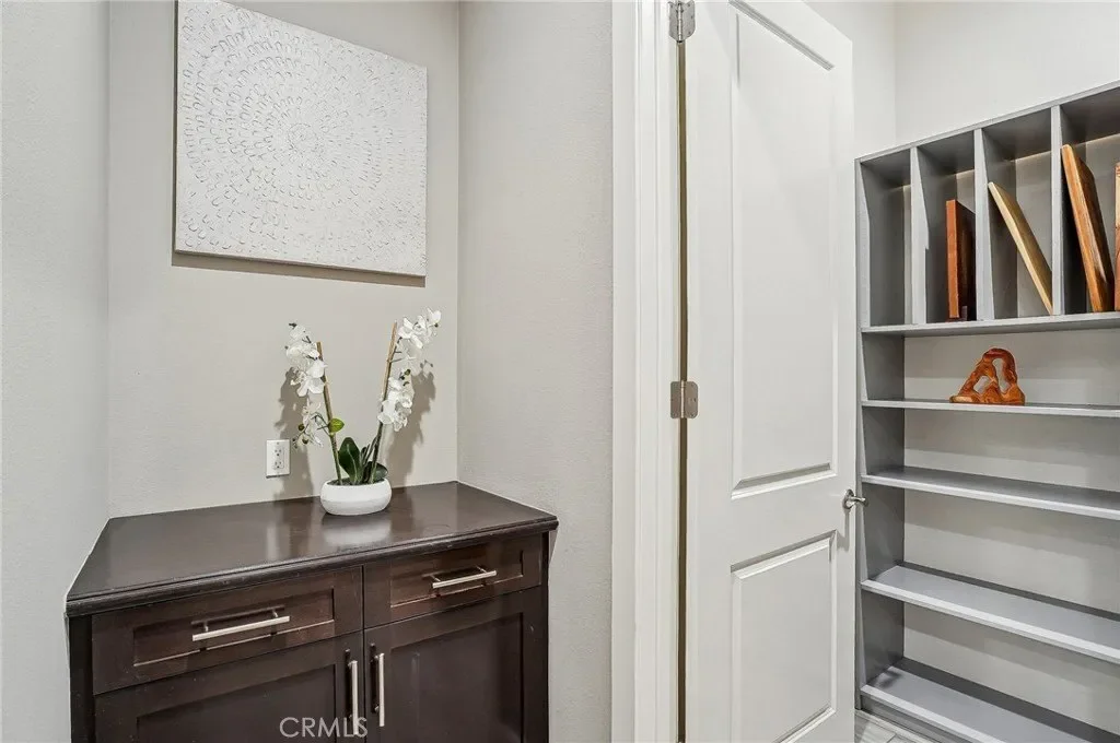 20452 W Esmerelda Lane, Porter Ranch, CA, 91326, USA, Los Angeles, California, United States. - Photo 14