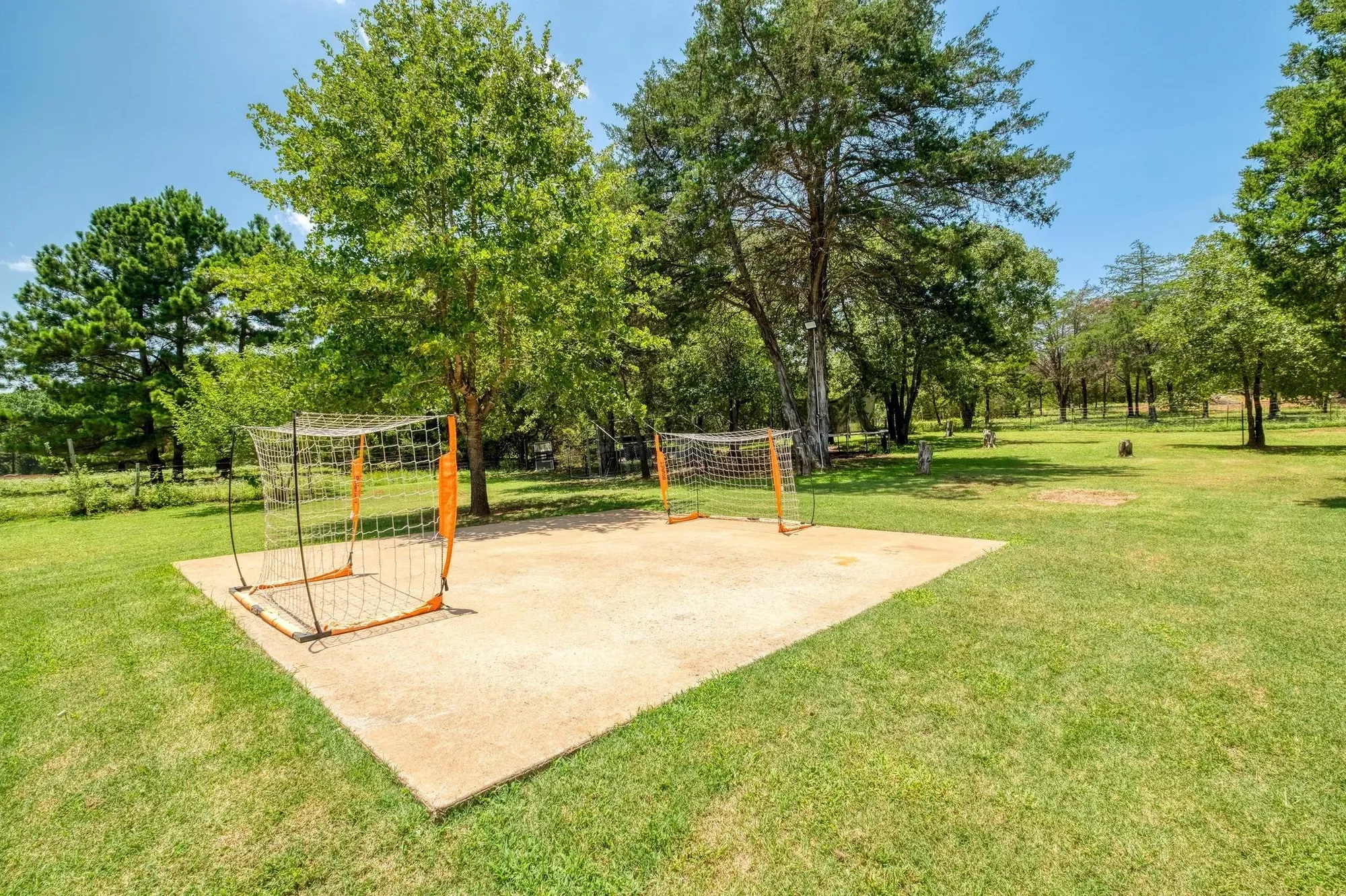 1922 E SH 21, Paige, Texas, United States. - Photo 23