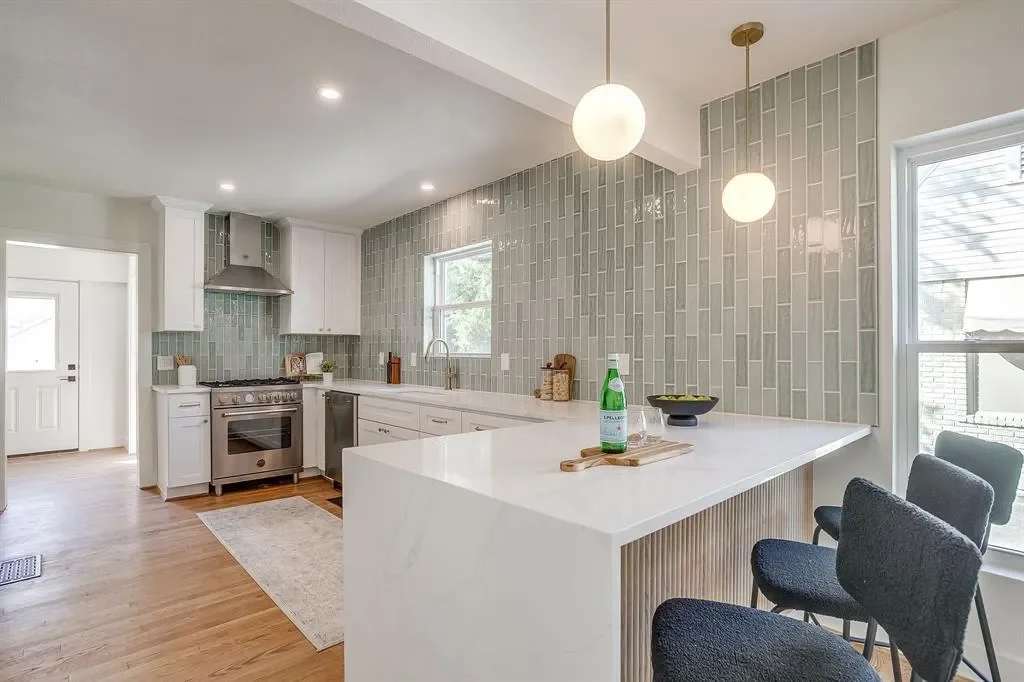 2560 Rogers Avenue, Fort Worth, Texas, United States. - Photo 10