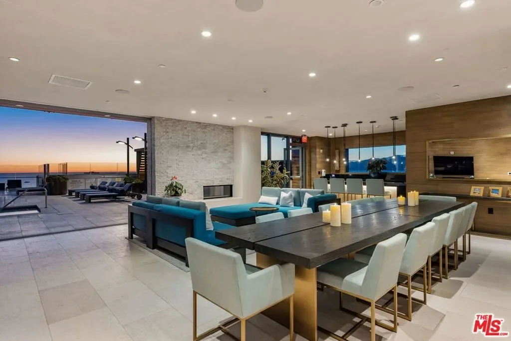 1755 Ocean Avenue 412, Santa Monica, California, United States. - Photo 10