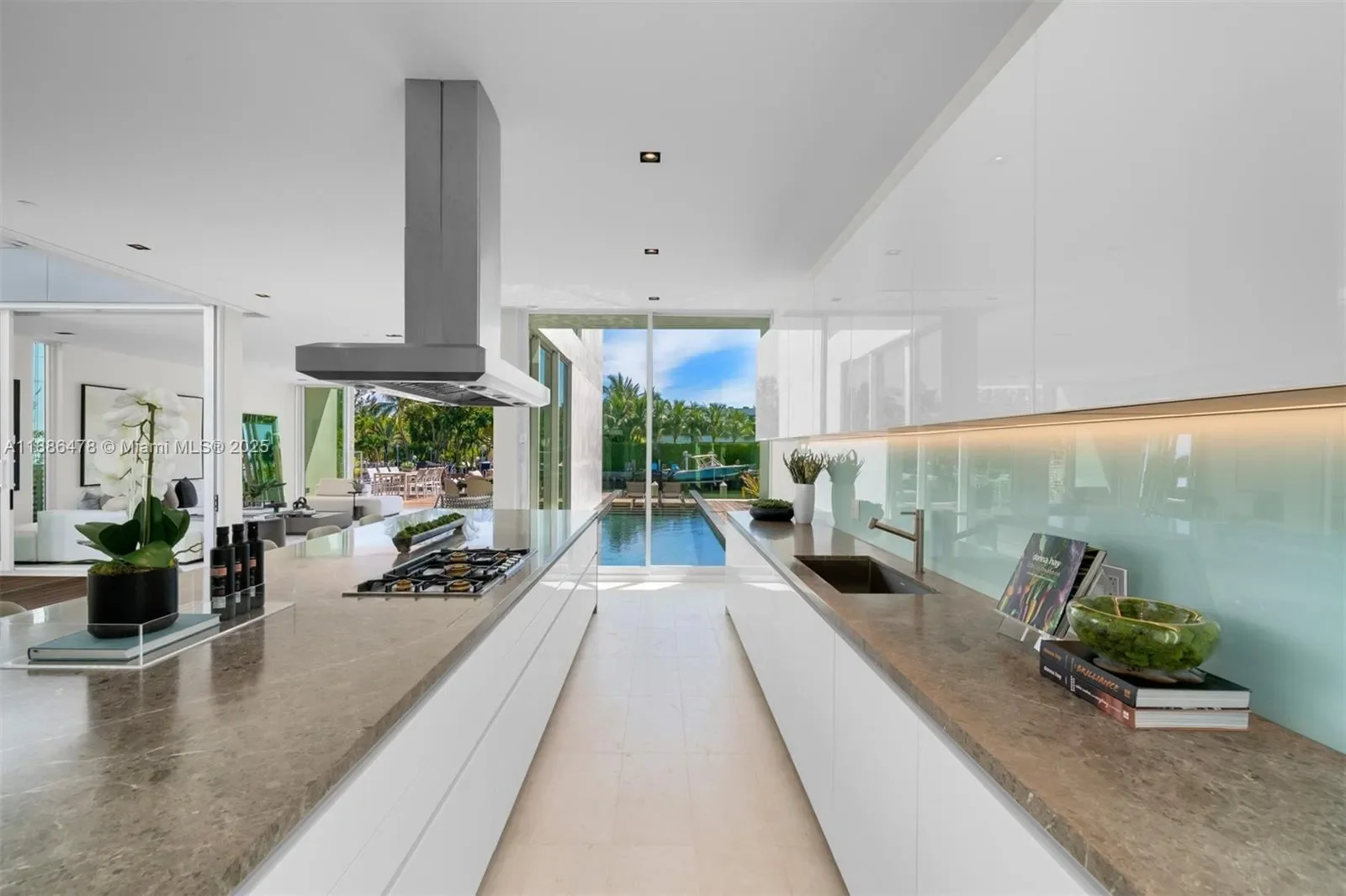 1011 W 48th St 8, Miami Beach, Florida, United States. - Photo 10