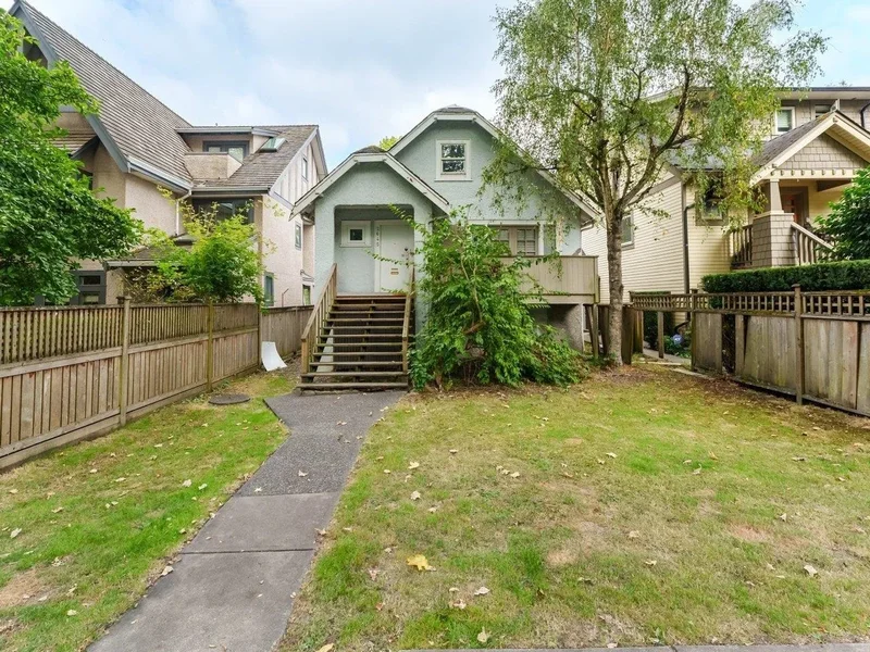 2645 W 6th Avenue, Vancouver, BC, V6K1W6, CANADA, Vancouver, British Columbia, Canada. - Photo 3