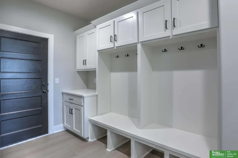 5402 N 213th Street, Elkhorn, NE 68022, Omaha, Nebraska, United States. - Photo 8
