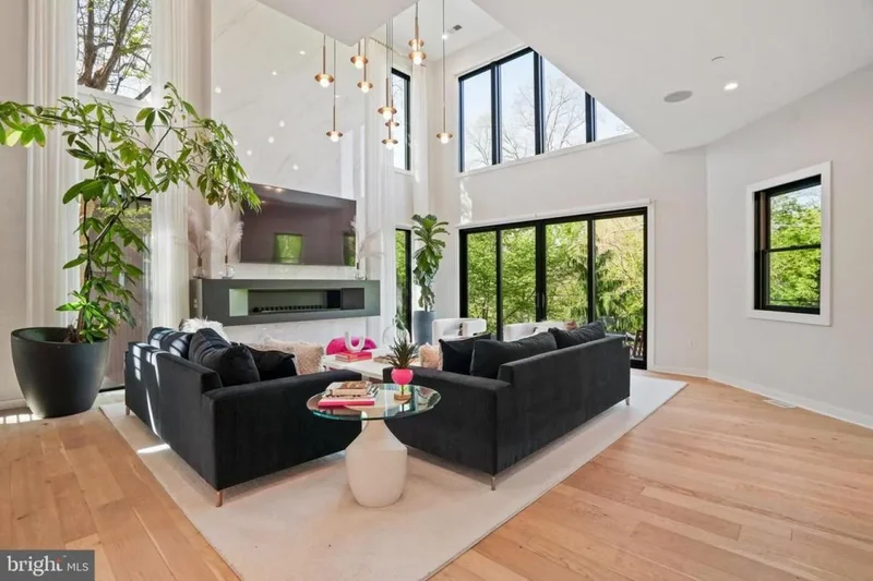 5711 POTOMAC, Washington, District of Columbia, United States. - Photo 11