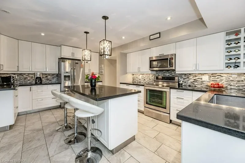 682 Westover Road, Flamborough, ON L8B 1R5, Hamilton, Ontario, Canada. - Photo 2