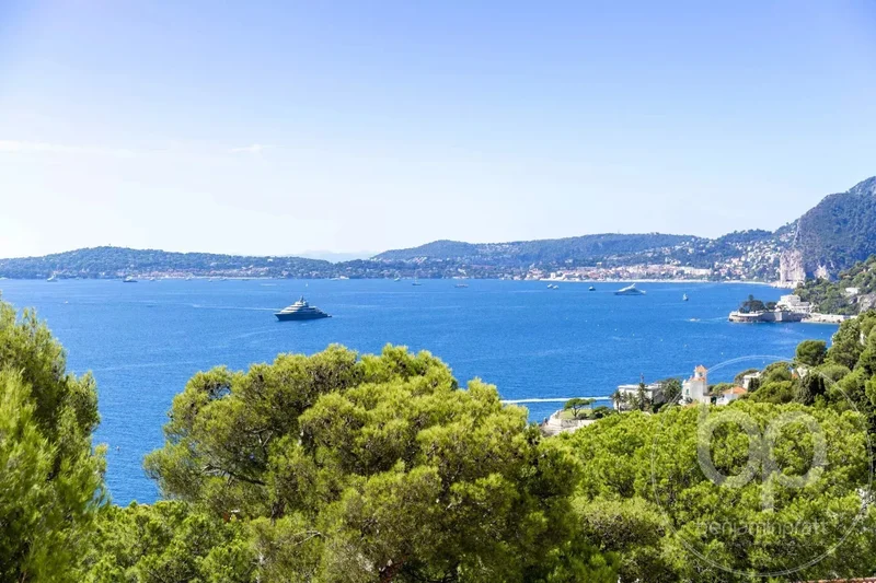 CAP D'AIL MALA • 2 BEDROOM PENTHOUSE OF 92M²
