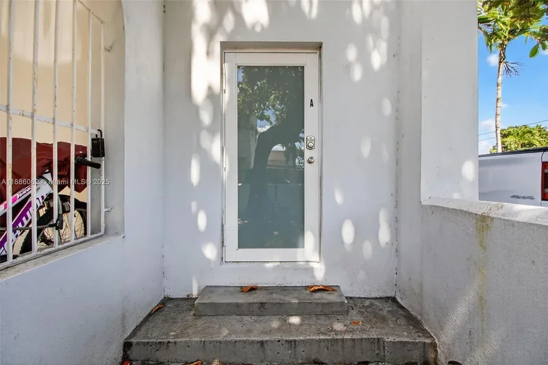 1680 NW 22nd Ct, Miami, Florida, United States. - Photo 3