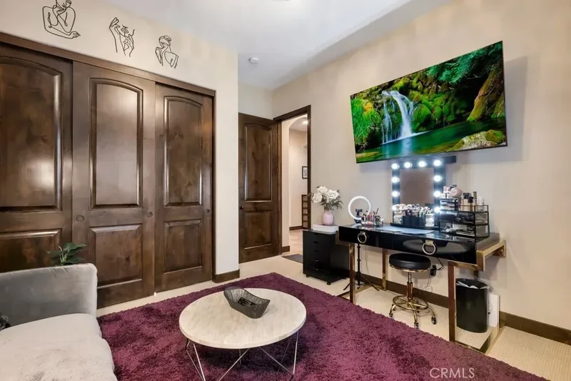 9661 Shoup Avenue, Los Angeles, California, United States. - Photo 38