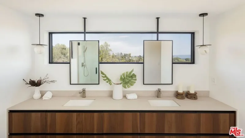 29800 Cuthbert Road, Malibu, California, United States. - Photo 24