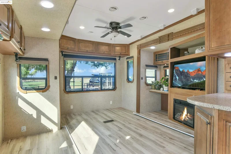 23701 Marsh Creek Rd, Brentwood, California, United States. - Photo 10