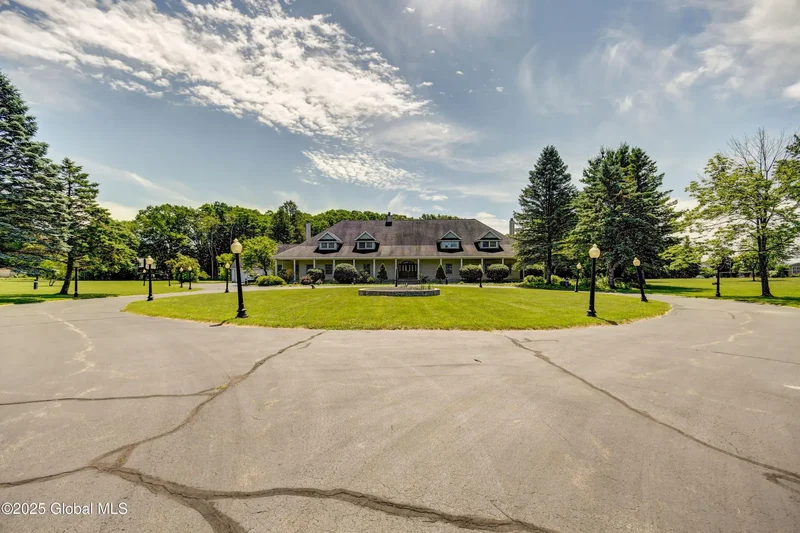 9 University Place, Amsterdam, NY 12010, Amsterdam, New York, United States. - Photo 16