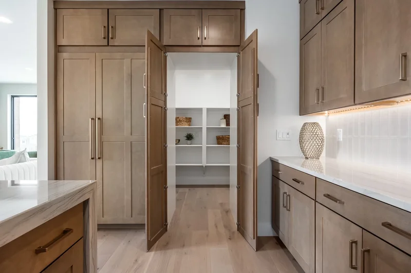 4455 S Holladay Park Lane, Holladay, UT 84124, Holladay, Utah, United States. - Photo 18