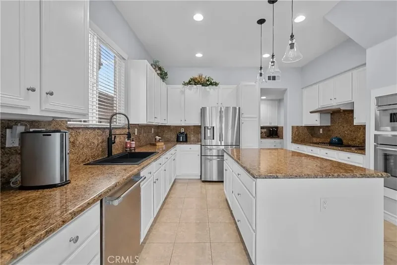29350 Las Brisas, Santa Clarita, California, United States. - Photo 15