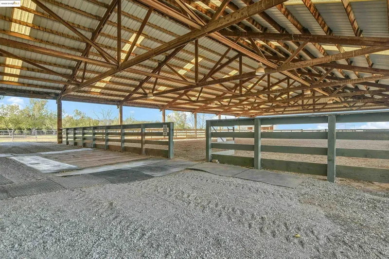23701 Marsh Creek Rd, Brentwood, California, United States. - Photo 51