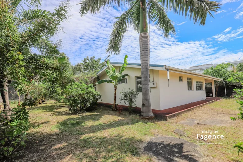 Pirae, Pirae, Pīra'e, Windward Islands, French Polynesia. - Photo 2