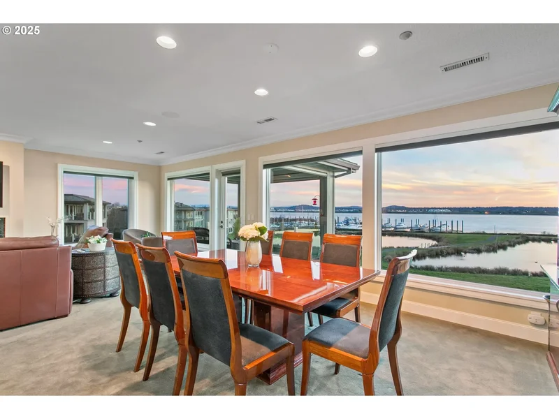 5525 SE SCENIC LN #301, Vancouver, WA 98661, Vancouver, Washington, United States. - Photo 7