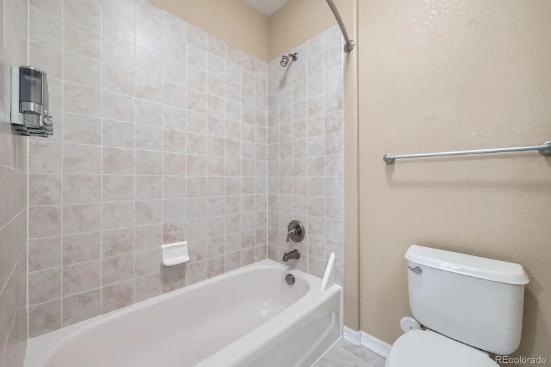 22887 E Long Drive, Aurora, CO 80016, Aurora, Colorado, United States. - Photo 28