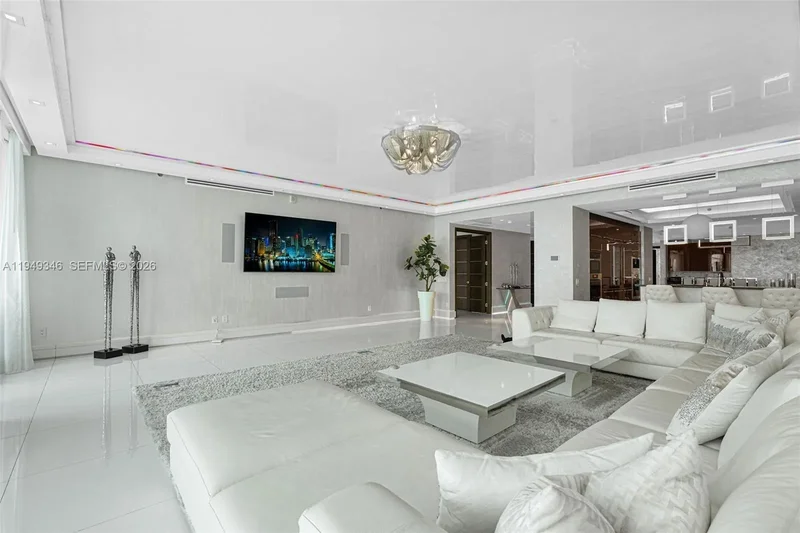 2711 S Ocean Drive, Hollywood, Florida, United States. - Photo 9