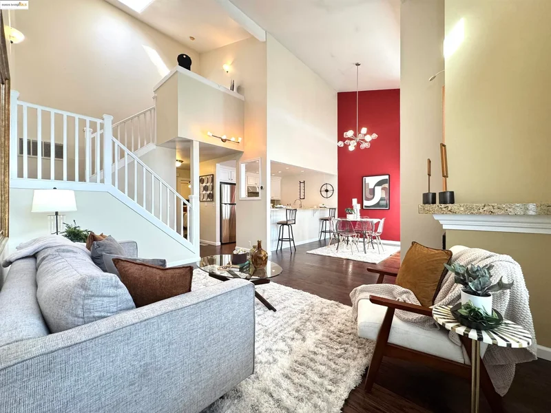 3365 Los Prados St, San Mateo, California, United States. - Photo 36