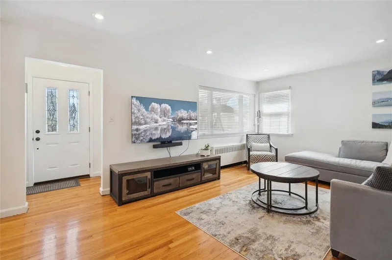 2930 Bell Boulevard, New York, New York, United States. - Photo 10