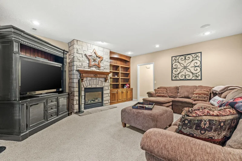 3094 W Cedarbluff Drive, Springfield, MO 65810, Springfield, Missouri, United States. - Photo 12