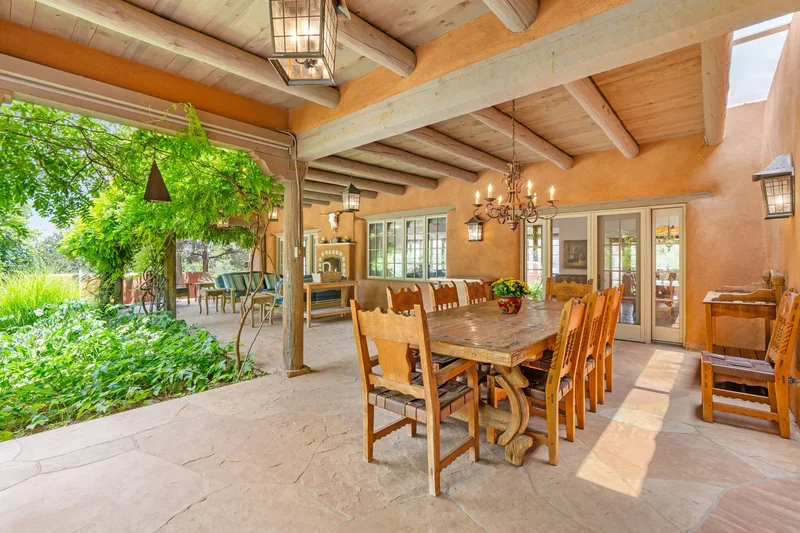 61 Calle San Martin , Santa Fe, NM 87506, Santa Fe, New Mexico, United States. - Photo 19