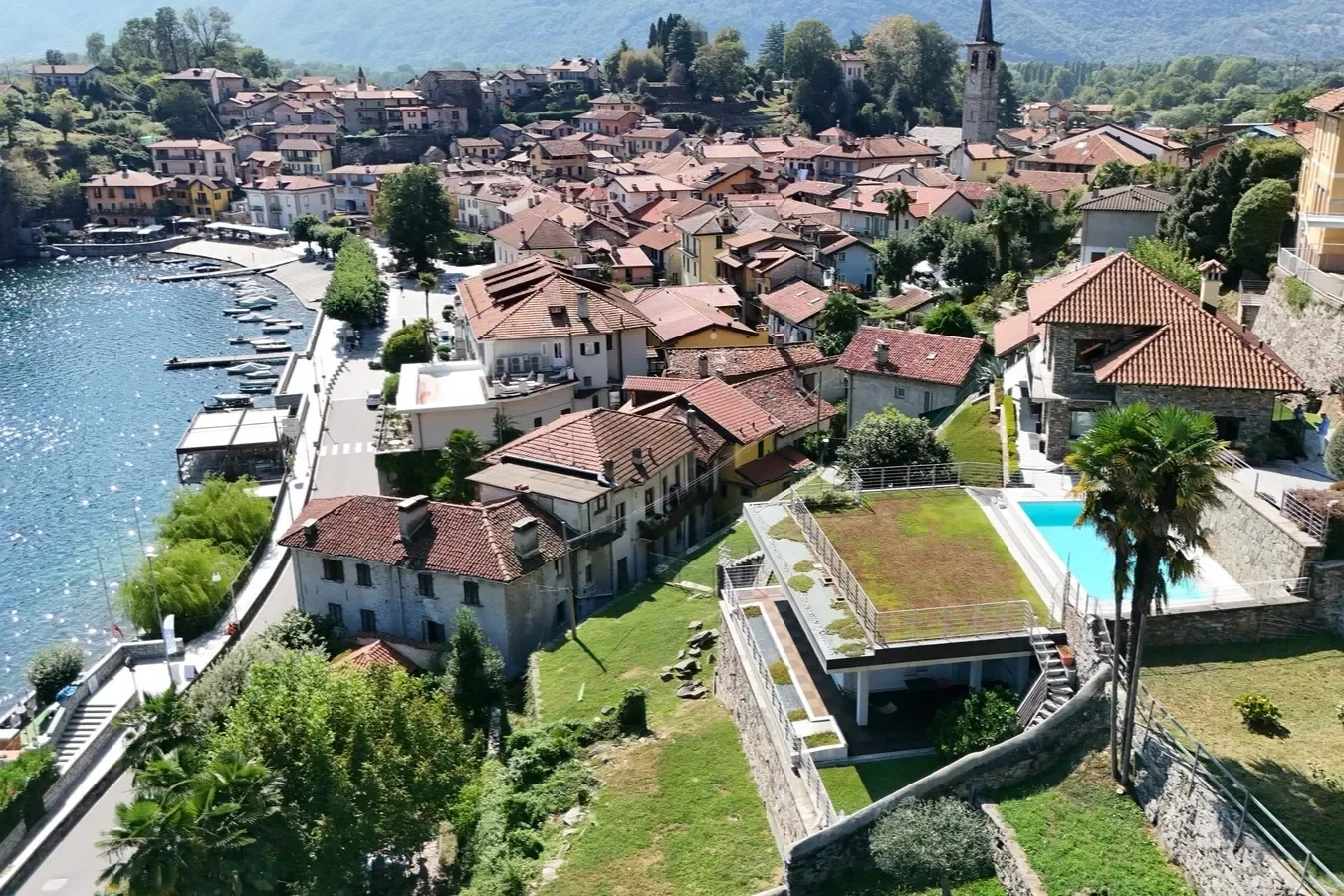 Mergozzo - fantastic characteristic stone villa with lake view and saltwater swimming pool