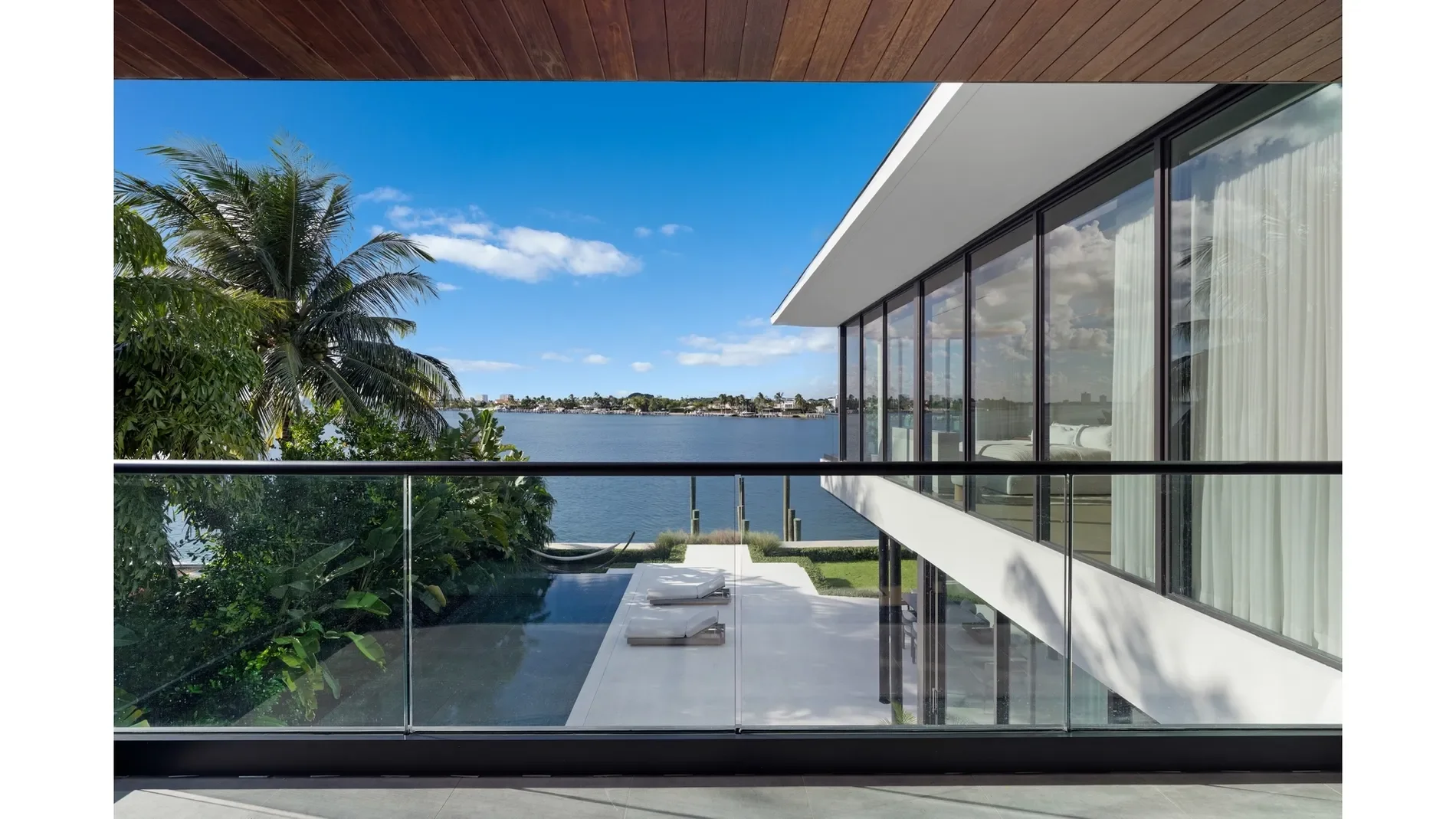1165 N Biscayne Point Rd, Miami Beach, Florida, United States. - Photo 17