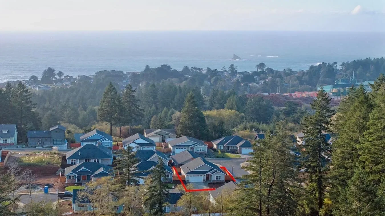 1240 Lighthouse Lane, Brookings, Oregon, United States. - Photo 4