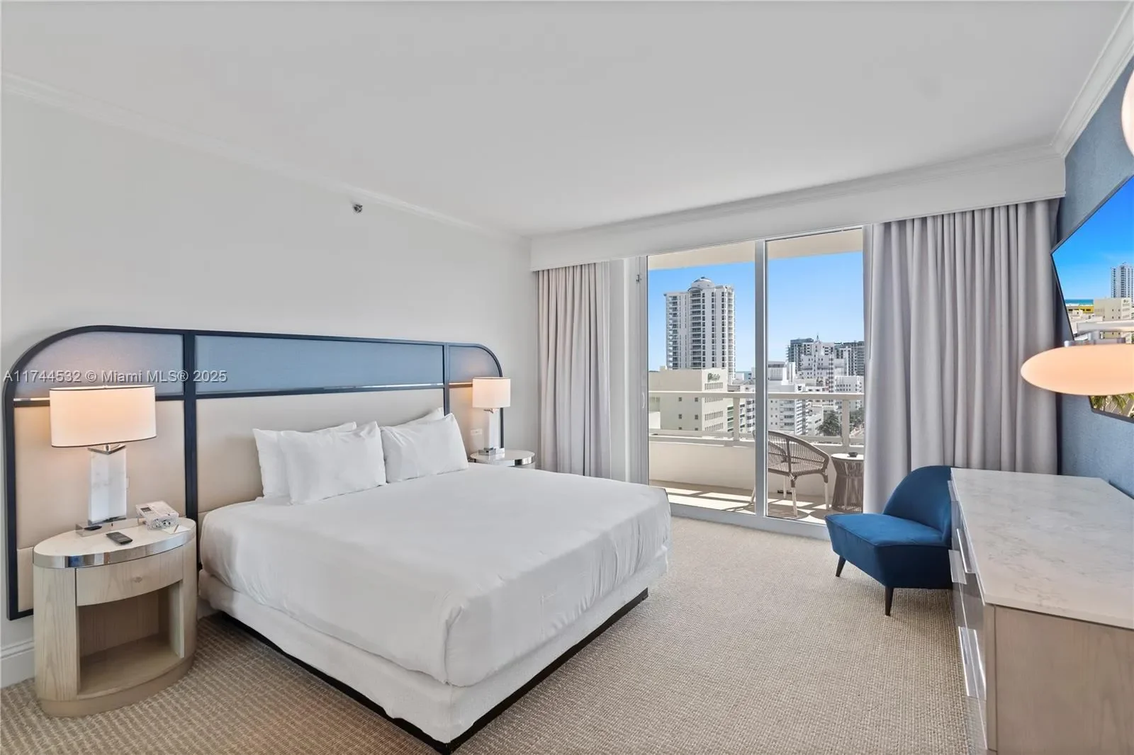4401 COLLINS AV 1206, Miami Beach, Florida, United States. - Photo 15