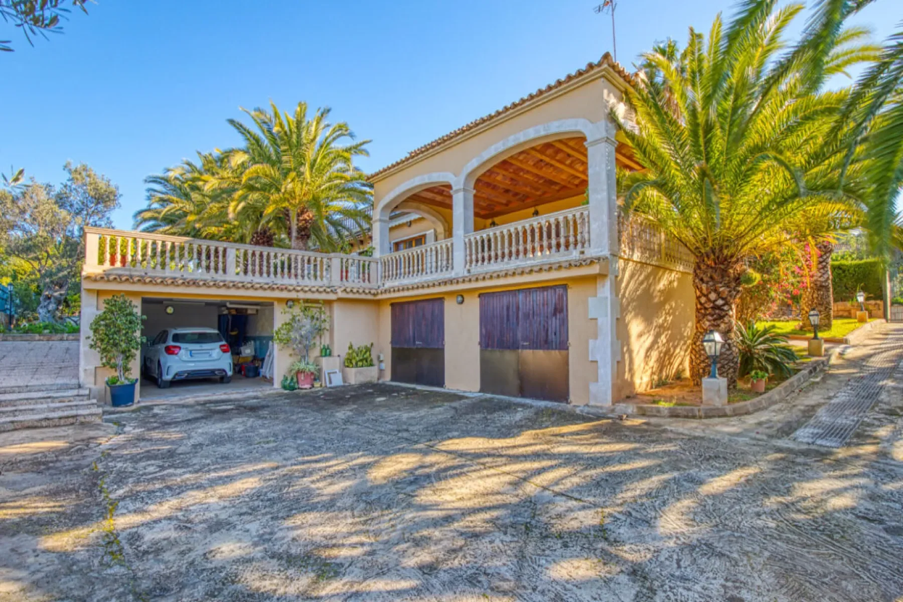 Exterior photo 12