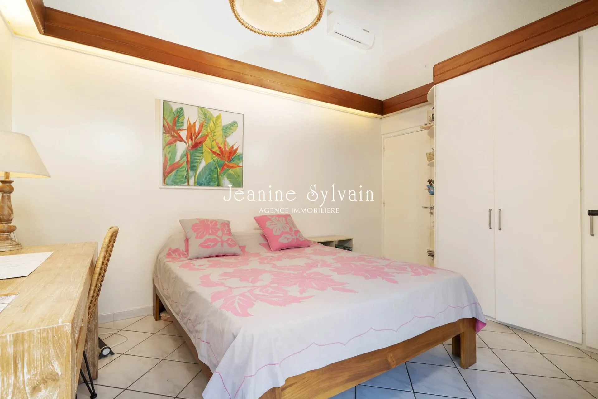 Gallery photo 5
