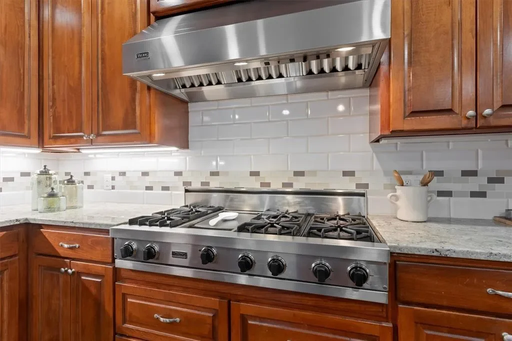 4415 Gloster Road, Dallas, Texas, United States. - Photo 9