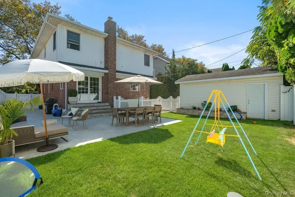 116 Sperry Blvd Boulevard, New Hyde Park, New York, United States. - Photo 33