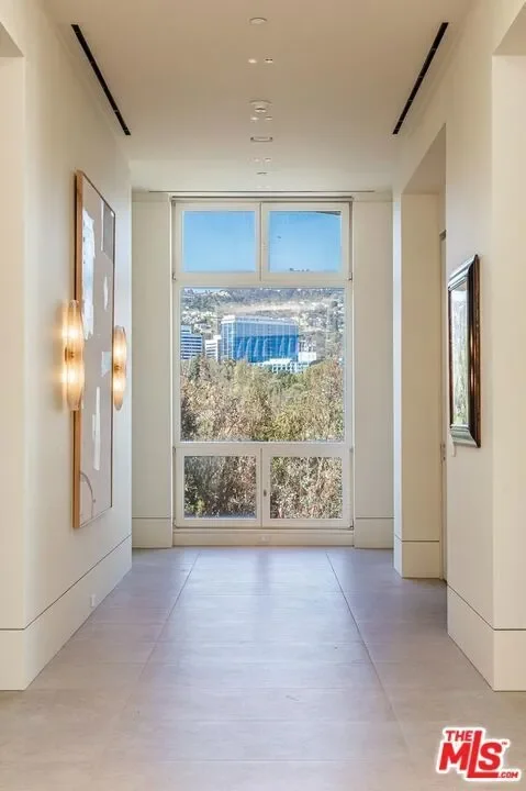 Gallery photo 12