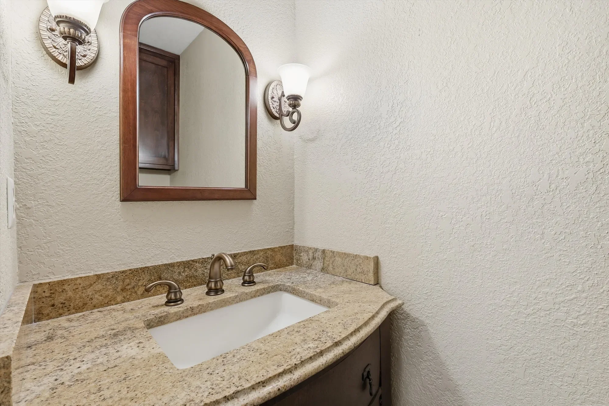 2419 Villa Vera Drive , Arlington, TX 76017, Arlington, Texas, United States. - Photo 22