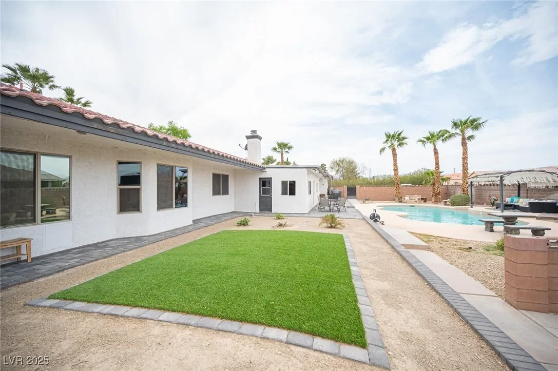 Property photo 12